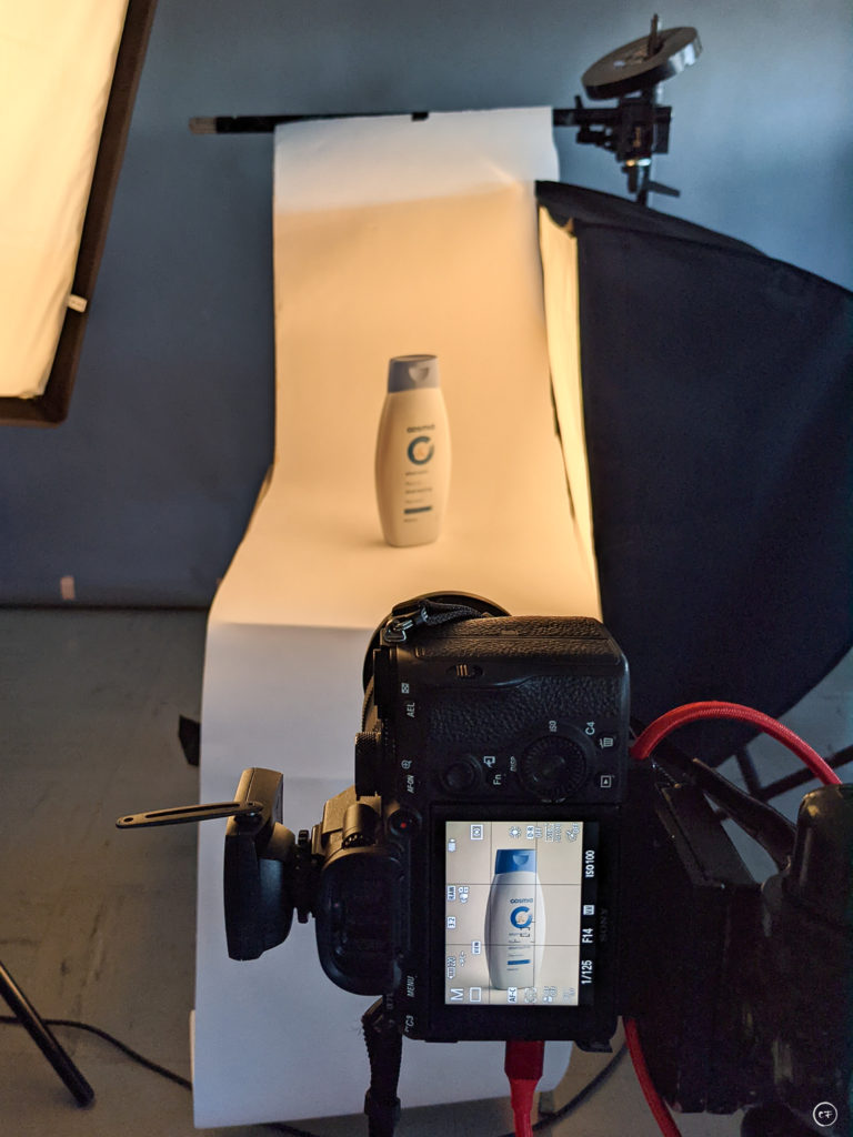 Coulisse, Backstage, Formation, photographie, "photographe-vidéaste, un métier", Institut national de l'audiovisuel, INA, 2022, Paris, Studio, Agence Waka / Coline Ferro