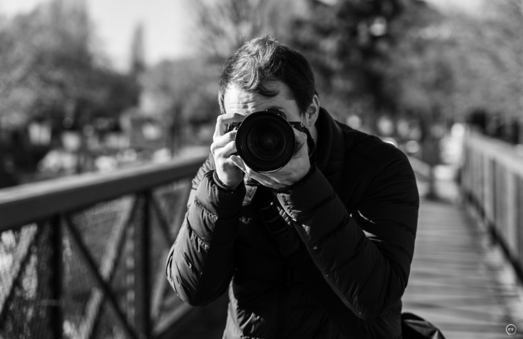 Coulisse, Backstage, Formation, photographie, "photographe-vidéaste, un métier", Institut national de l'audiovisuel, INA, 2022, Paris, Agence Waka / Coline Ferro
